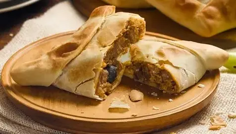 EMPANADA DE PINO